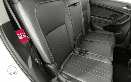 Volkswagen Tiguan II, 2021 год, 2 250 000 рублей, 36 фотография