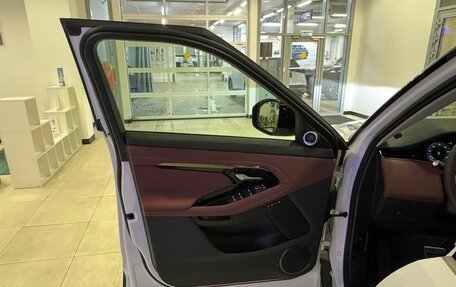 Land Rover Range Rover Evoque II, 2025 год, 6 300 000 рублей, 19 фотография