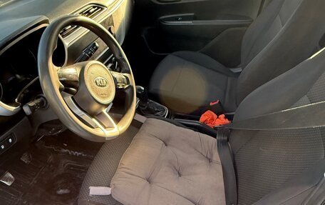 KIA Rio IV, 2021 год, 765 000 рублей, 2 фотография