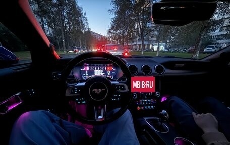 Ford Mustang VI рестайлинг, 2018 год, 2 900 000 рублей, 4 фотография