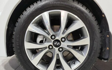 Hyundai Solaris II рестайлинг, 2015 год, 1 350 000 рублей, 10 фотография