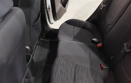 Hyundai Solaris II рестайлинг, 2015 год, 1 350 000 рублей, 19 фотография