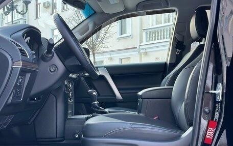 Toyota Land Cruiser Prado 150 рестайлинг 2, 2020 год, 14 фотография