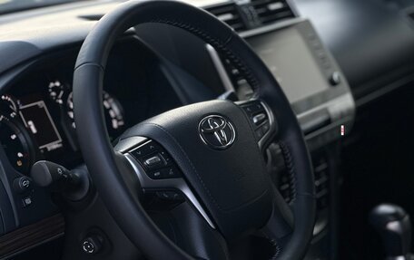 Toyota Land Cruiser Prado 150 рестайлинг 2, 2020 год, 19 фотография