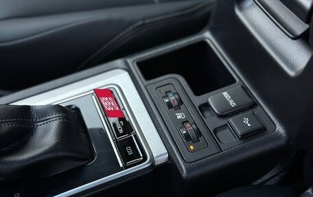 Toyota Land Cruiser Prado 150 рестайлинг 2, 2020 год, 16 фотография