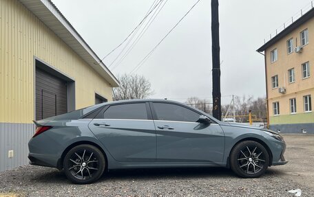 Hyundai Elantra, 2021 год, 2 600 000 рублей, 10 фотография