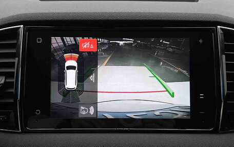 Skoda Karoq I, 2023 год, 2 365 000 рублей, 19 фотография