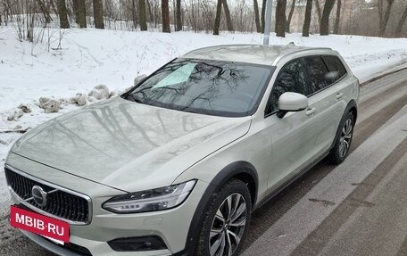 Volvo V90 Cross Country I рестайлинг, 2020 год, 3 750 000 рублей, 2 фотография
