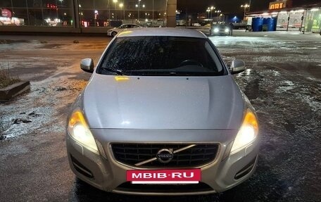 Volvo S60 III, 2010 год, 850 000 рублей, 4 фотография
