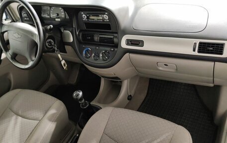 Chevrolet Rezzo, 2007 год, 260 000 рублей, 16 фотография