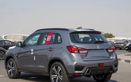 Mitsubishi ASX I рестайлинг, 2025 год, 3 000 000 рублей, 7 фотография