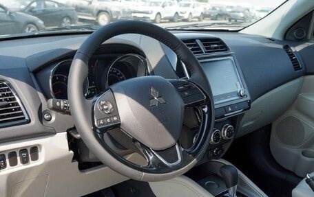 Mitsubishi ASX I рестайлинг, 2025 год, 3 000 000 рублей, 8 фотография