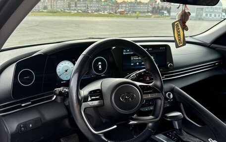 Hyundai Elantra, 2021 год, 2 150 000 рублей, 14 фотография