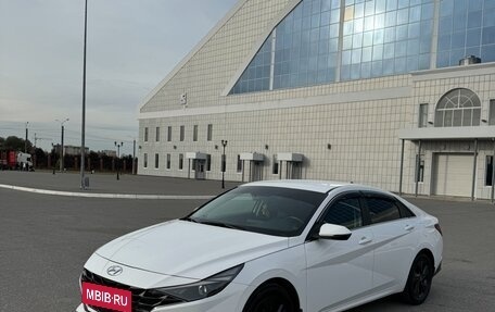 Hyundai Elantra, 2021 год, 2 150 000 рублей, 3 фотография