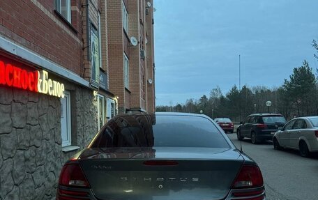 Dodge Stratus II, 2004 год, 400 000 рублей, 7 фотография