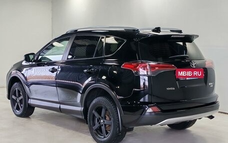 Toyota RAV4, 2017 год, 2 375 000 рублей, 7 фотография