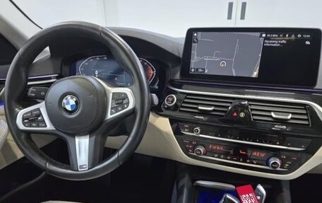 BMW 5 серия, 2021 год, 3 455 000 рублей, 8 фотография