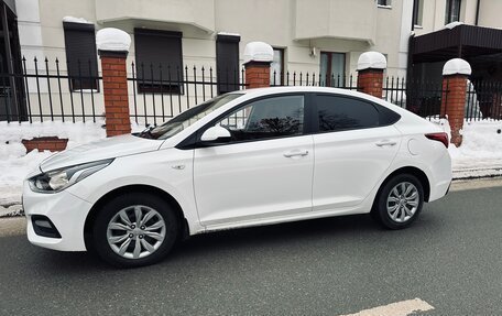 Hyundai Solaris II рестайлинг, 2019 год, 930 000 рублей, 2 фотография