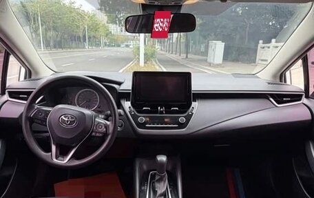 Toyota Corolla, 2022 год, 1 690 000 рублей, 6 фотография