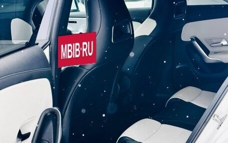 Mercedes-Benz CLA, 2019 год, 3 000 000 рублей, 13 фотография