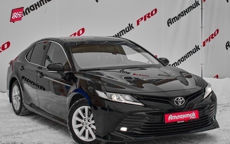 Toyota Camry, 2018 год, 2 750 000 рублей, 5 фотография