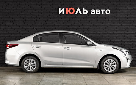 KIA Rio IV, 2021 год, 1 615 000 рублей, 8 фотография