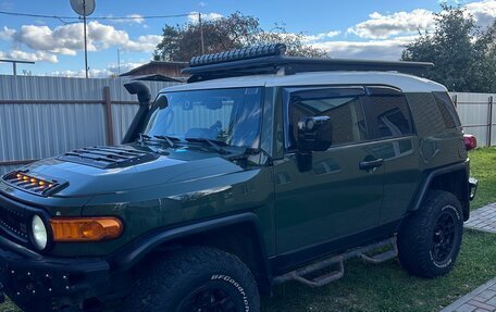 Toyota FJ Cruiser, 2011 год, 4 000 000 рублей, 3 фотография