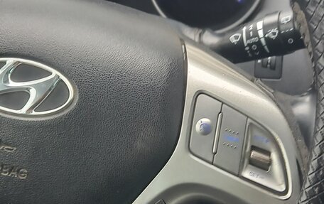 Hyundai ix35 I рестайлинг, 2011 год, 950 000 рублей, 12 фотография