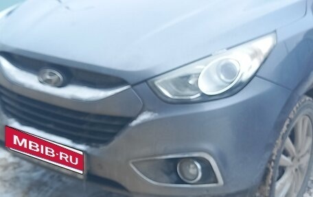 Hyundai ix35 I рестайлинг, 2011 год, 950 000 рублей, 2 фотография