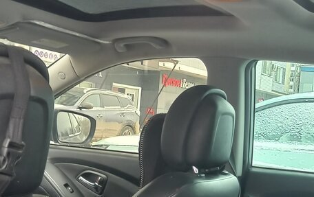 Hyundai ix35 I рестайлинг, 2011 год, 950 000 рублей, 15 фотография