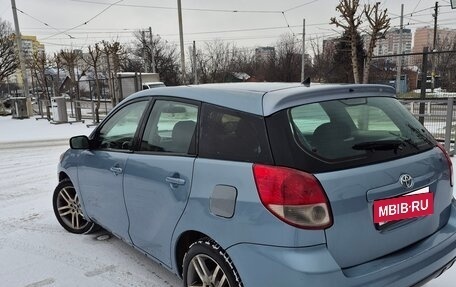 Toyota Matrix, 2004 год, 465 000 рублей, 4 фотография