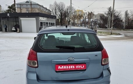 Toyota Matrix, 2004 год, 465 000 рублей, 5 фотография