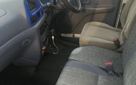 Toyota Lite Ace IV, 2005 год, 750 000 рублей, 3 фотография