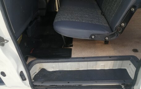 Toyota Lite Ace IV, 2005 год, 750 000 рублей, 22 фотография