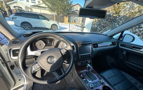 Volkswagen Touareg III, 2013 год, 2 950 000 рублей, 11 фотография