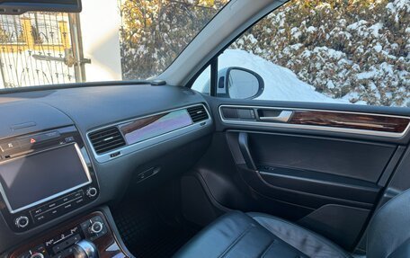 Volkswagen Touareg III, 2013 год, 2 950 000 рублей, 13 фотография