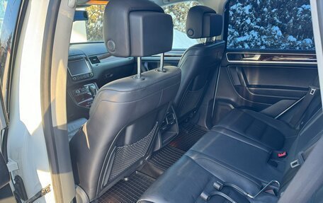 Volkswagen Touareg III, 2013 год, 2 950 000 рублей, 22 фотография