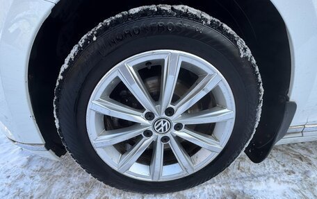 Volkswagen Passat B8 рестайлинг, 2015 год, 1 800 000 рублей, 9 фотография