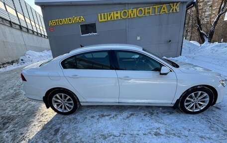 Volkswagen Passat B8 рестайлинг, 2015 год, 1 800 000 рублей, 7 фотография