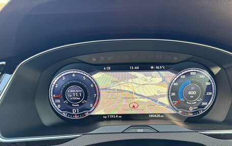 Volkswagen Passat B8 рестайлинг, 2015 год, 1 800 000 рублей, 10 фотография