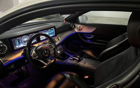 Mercedes-Benz E-Класс, 2017 год, 3 100 000 рублей, 6 фотография