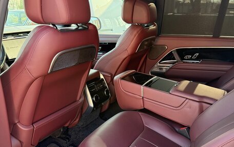Land Rover Range Rover IV рестайлинг, 2024 год, 22 000 000 рублей, 19 фотография