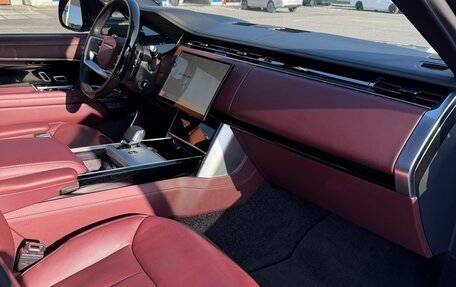 Land Rover Range Rover IV рестайлинг, 2024 год, 22 000 000 рублей, 34 фотография