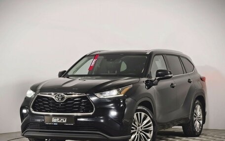 Toyota Highlander, 2022 год, 5 190 000 рублей, 2 фотография