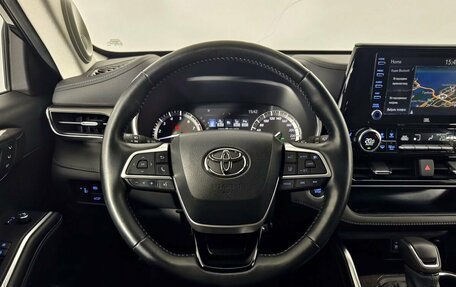 Toyota Highlander, 2022 год, 5 190 000 рублей, 14 фотография