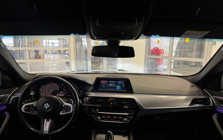 BMW 5 серия, 2019 год, 3 742 000 рублей, 11 фотография