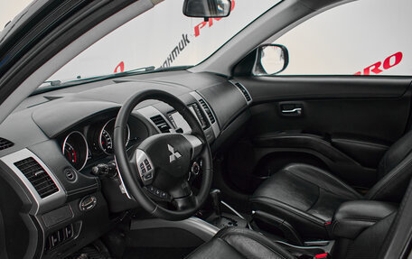 Mitsubishi Outlander III рестайлинг 3, 2010 год, 1 357 000 рублей, 11 фотография