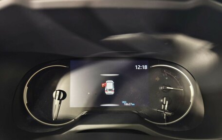 Toyota RAV4, 2019 год, 3 580 000 рублей, 12 фотография