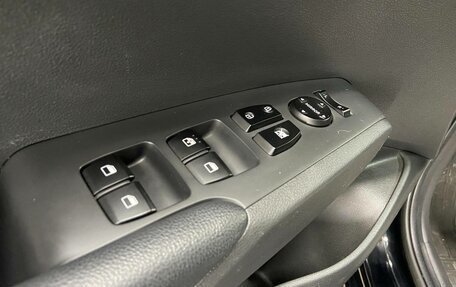 Hyundai Solaris II рестайлинг, 2021 год, 1 580 000 рублей, 8 фотография