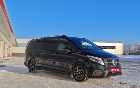 Mercedes-Benz V-Класс, 2021 год, 7 300 000 рублей, 3 фотография